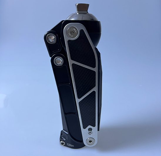 Geometry Lock Hydraulic Knee Joint